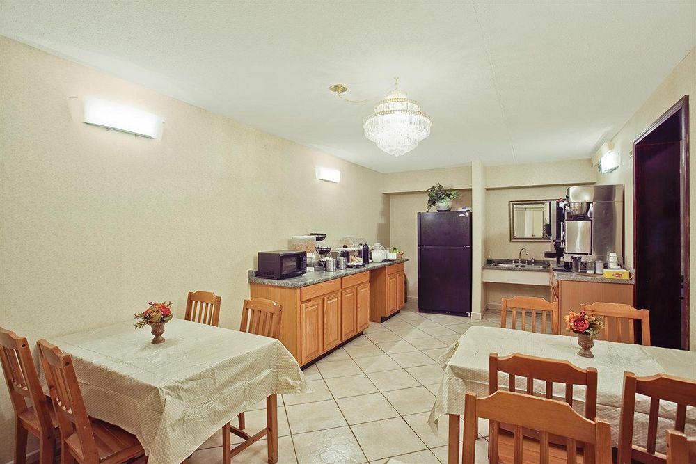 Motel Americas Value Inn-pittsburgh Airport Coraopolis