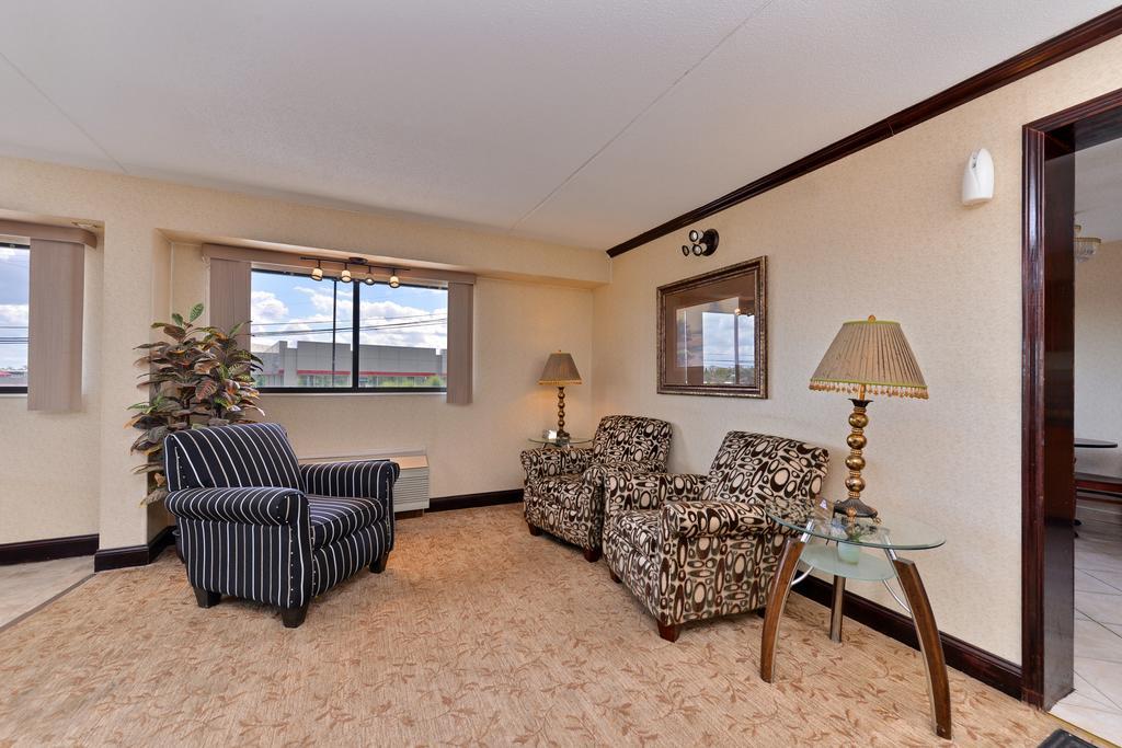 Americas Value Inn-pittsburgh Airport Motel