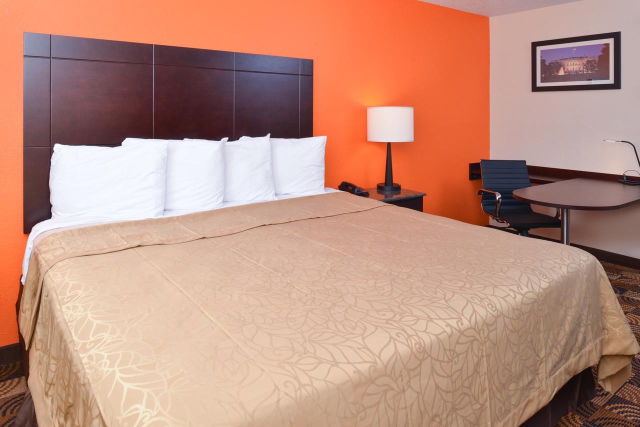 Americas Value Inn-pittsburgh Airport Motel